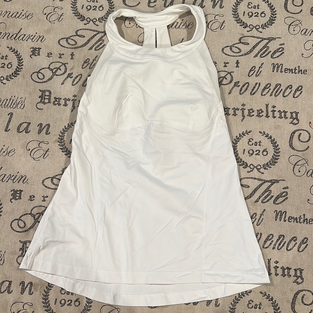 Lululemon women’s tank built in bra